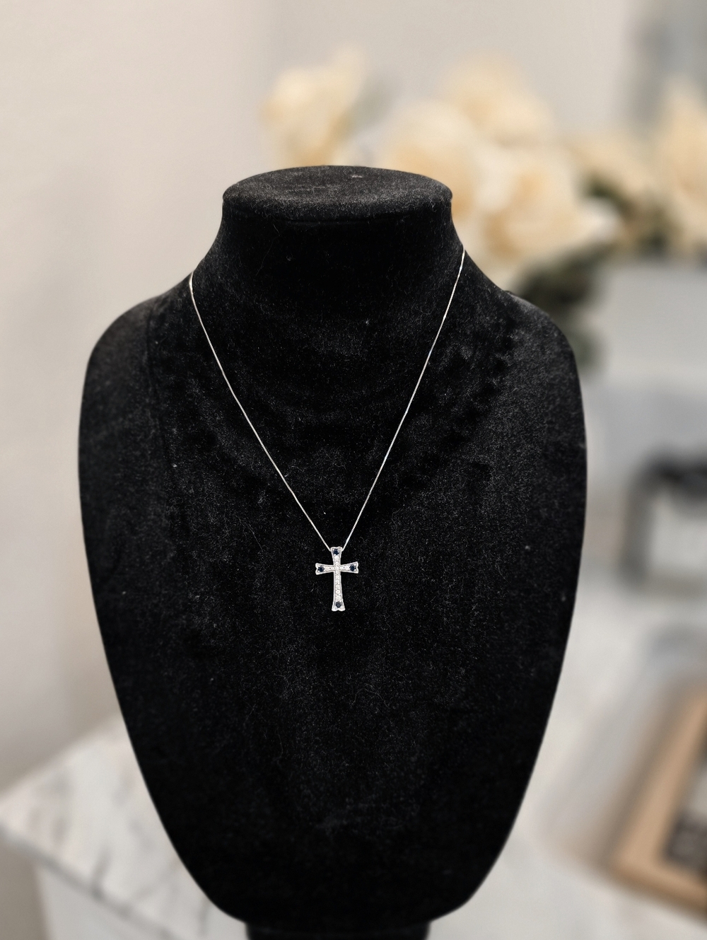 Beautiful 14K White Gold Sapphire & Diamond Cross Pendant Necklace New! ❤️
